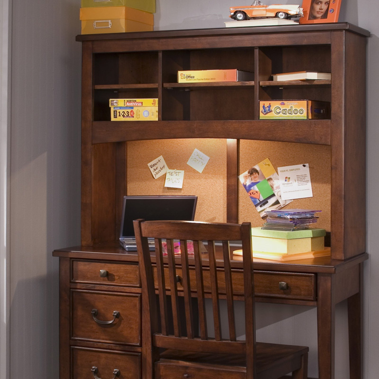 Liberty Furniture Chelsea Square Student Desk With Optional Hutch