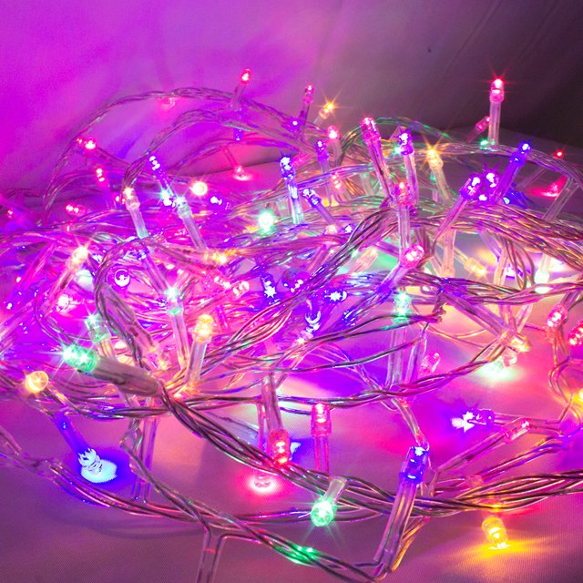 Serie Navideña Navicolors Decorativa Luz Led Multicolor Paquete 3 Pz 140 Focos 8 Funciones Cable Transparente 6.3 m