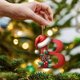 thumbnail image 4 of Adornos de Navidad con letras del abecedario, decoraciones de Navidad personalizadas DIY, decoraciones acrílicas para árbol de Navidad B, 4 of 6
