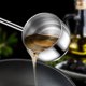 thumbnail image 5 of Olla de cuchara para verter aceite de acero inoxidable 304 | Cuchara de aceite de cocina con mango de madera | Cucharón de cocina antioxidante | Fácil de limpiar | Herramienta duradera para freír y, 5 of 8