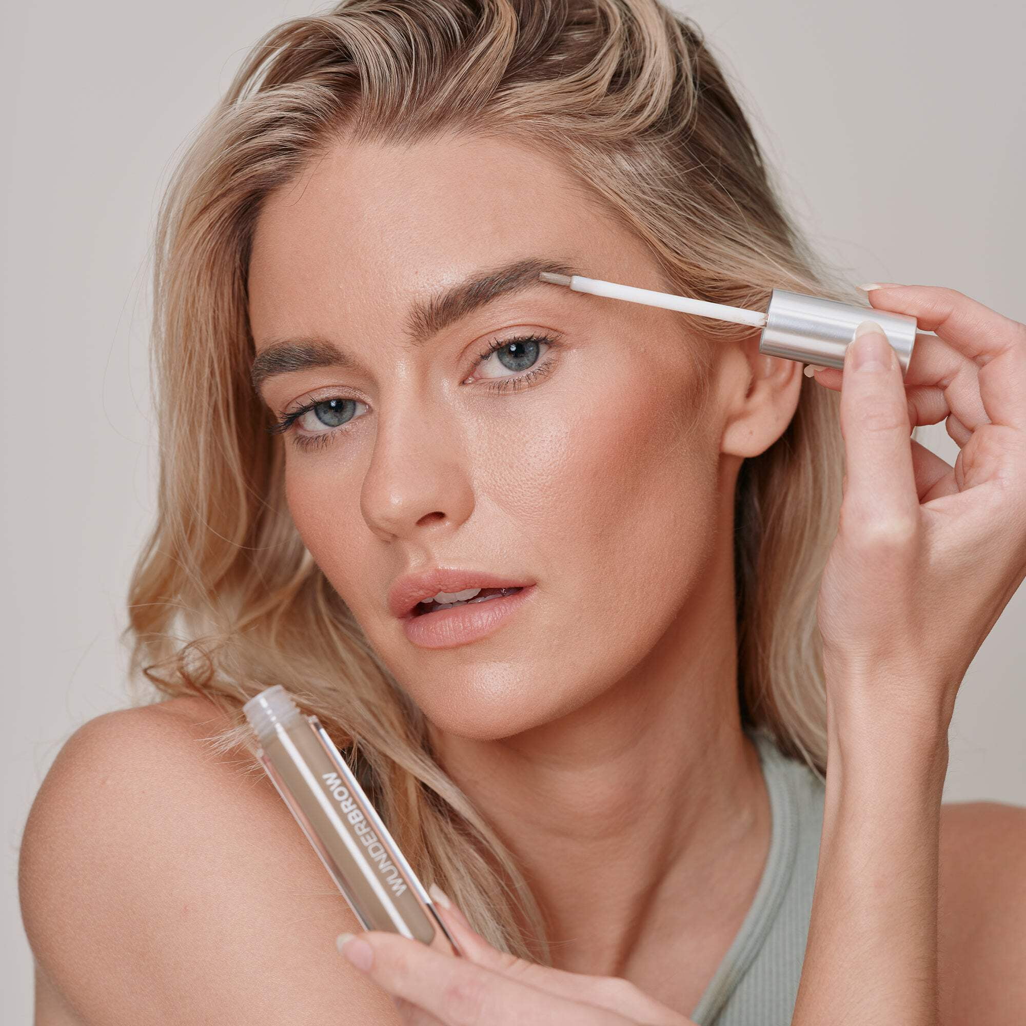 Wunderbrow Long-Lasting Waterproof Eyebrow Gel - Taupe Tint