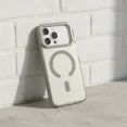thumbnail image 2 of Funda Protectora Para Iphone 17 Pro Max Con Soporte y compatibilidad Magsafe, 2 of 5