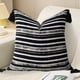 thumbnail image 2 of Sofa Vama Ropa de Cama Cojín bohemio con textura de cuerda, tejido con borlas, decorativo para sofá cama, dormitorio, moderno, 45,7 x 45,7 cm. for Navideño, 2 of 4
