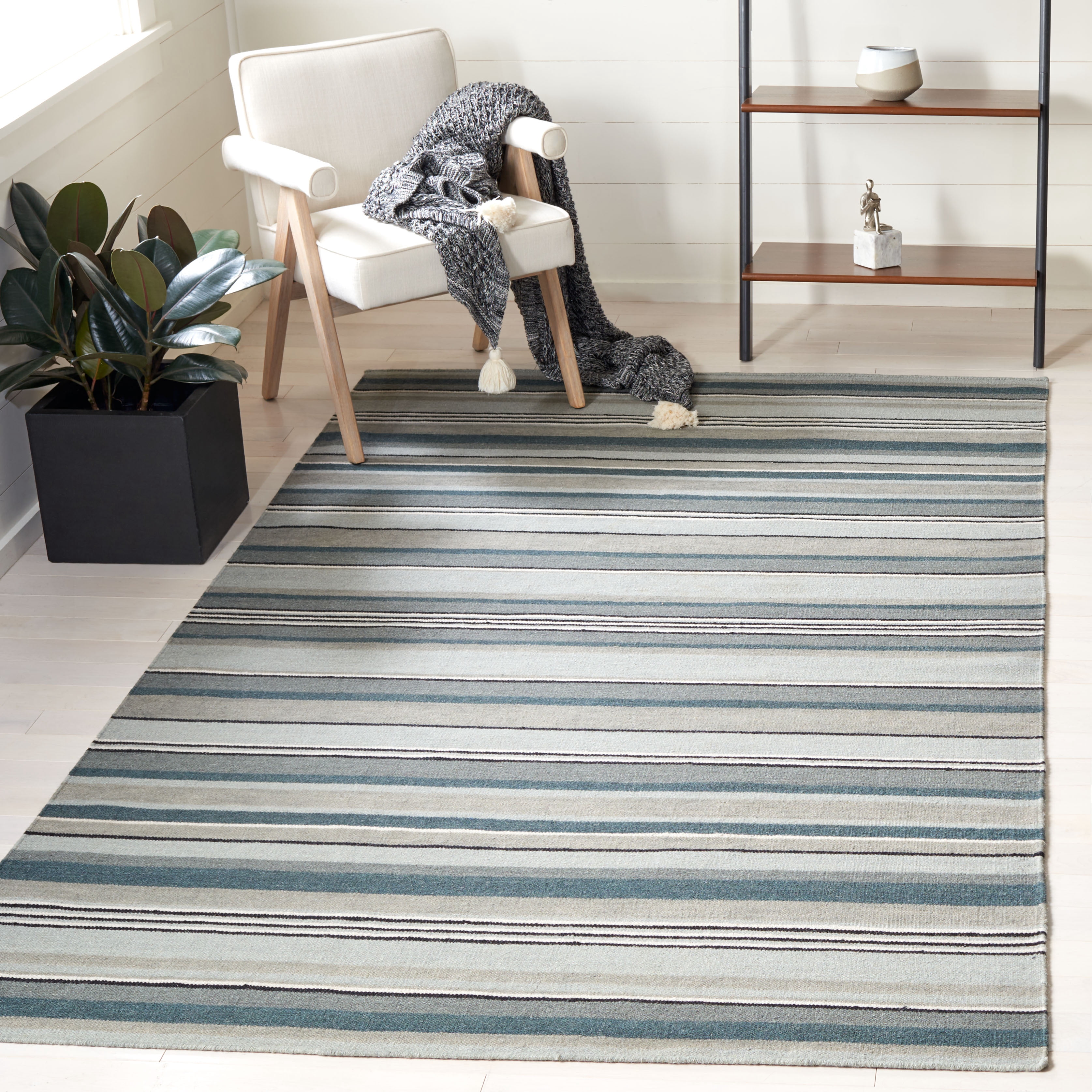 SAFAVIEH Striped Kilim Colbert Striped Area Rug, Grey, 5' x 8'