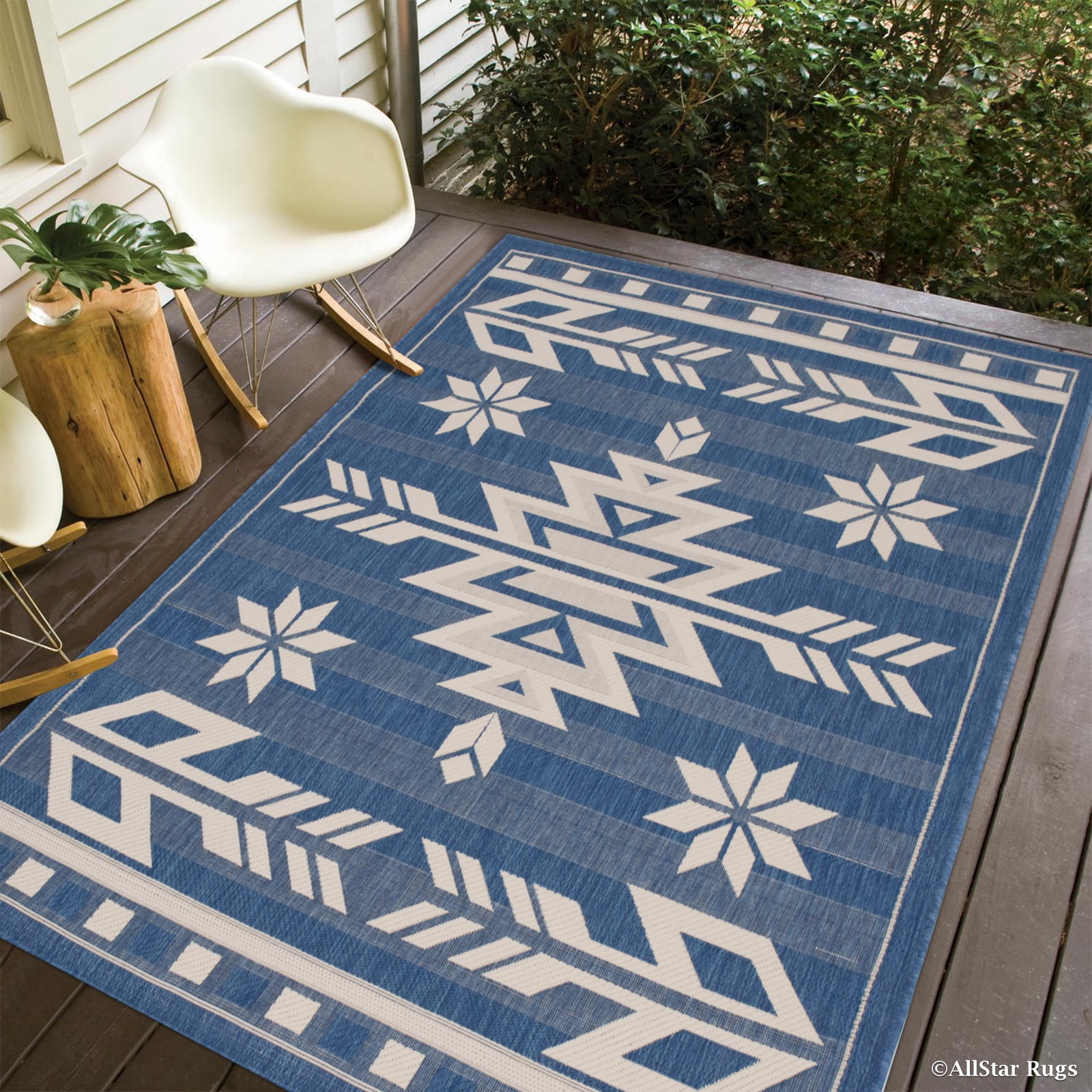 Navy Allstar Indoor Outdoor All Weather Rug with Arrow Pattern (4' 11