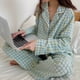thumbnail image 2 of Conjunto de pijama a cuadros con estampado rojo para mujer, ropa de dormir informal con solapa y pantalones de manga larga, 2 piezas, servicio a domicilio, primavera y otoño, 2 of 4