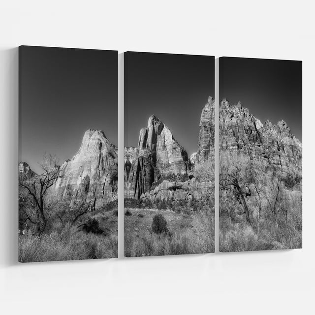 Designart - Rising Red Rocks Black and White - Landscape Canvas Art Print