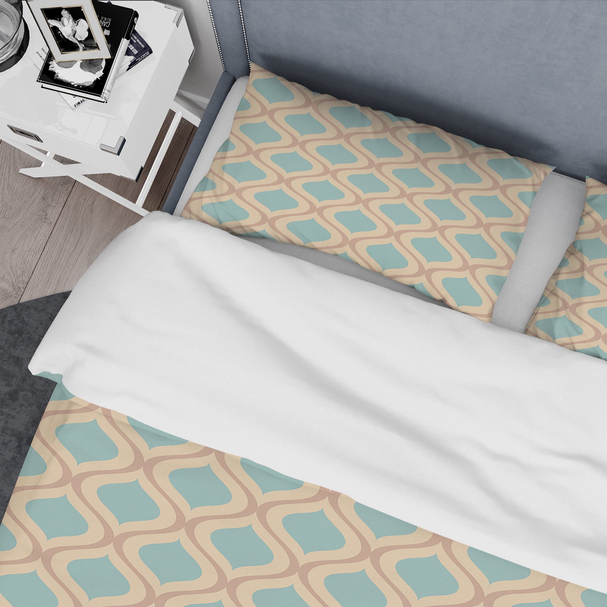 Designart 'Abstract Retro Geometrical Design V' Mid-Century Modern Duvet Cover Set