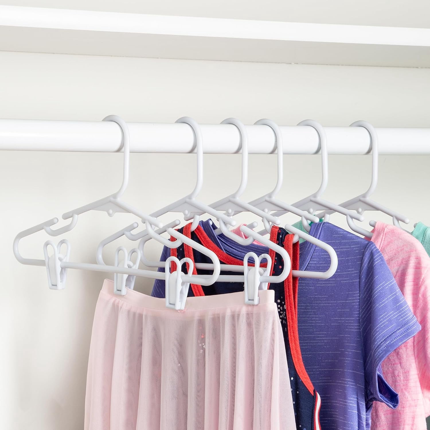 Kids Clothes Hanger, Baby Clothes Hangers with Clips, Removable Clips are Designed to Keep Bottoms and Tops Perfectly Paired, Making it Easier to Organize and Store Outfits, 18 Pack