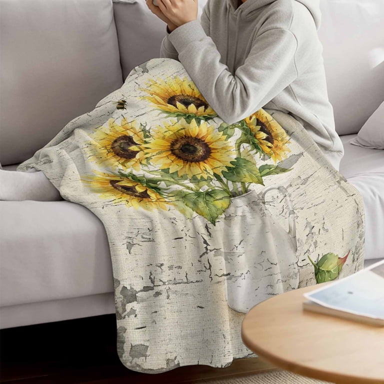 Yellow Floral Fleece Throw Blanket Lightweight Retro Sunflower