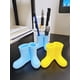 thumbnail image 4 of Paquete de 2 soportes para cepillos de dientes con botas de lluvia, lindo organizador de silicona para su baño, soporte perfecto para cepillos de dientes para niños, soporte para maquinilla de afeitar de seguridad, accesorio de baño multiusos oso de fresa Electrónica, 4 of 5