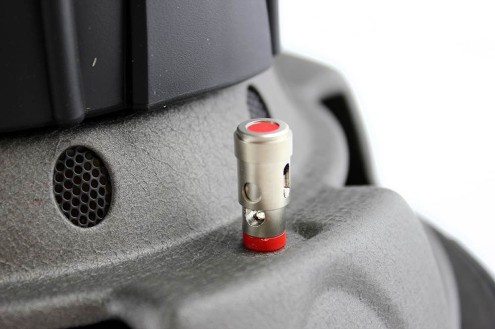 kicker c12 300 watts