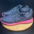 thumbnail image 4 of Adi - das Tubular Radial Black & Pink S75393 Men's Size 10 1/2 EUC, 4 of 6