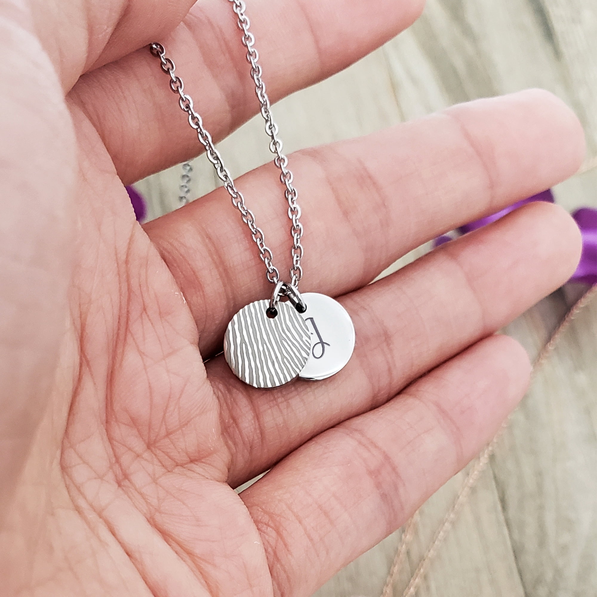 Personalized Loved One's Fingerprint Jewelry Stainless Steel Engravable Pendant Necklace Actual Thumb Print Keepsake with Gift Box [Silver]