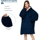 thumbnail image 2 of Sudadera Cobija Bluelander con Capucha, Manta Térmica, Unitalla, Azul Marino, 2 of 4