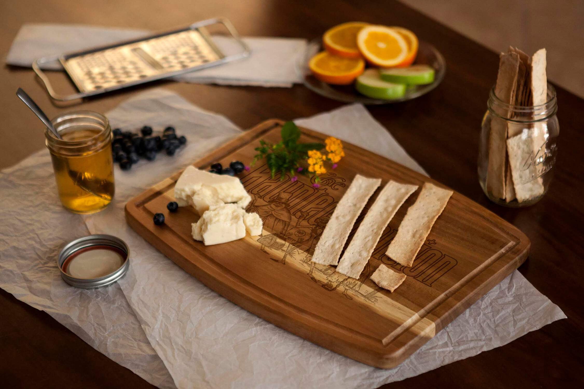 Haunted Mansion - Hitch Hikers - Ovale Acacia Cutting Board, Acacia Wood