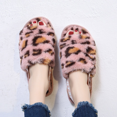 thumbnail image 2 of Zapatillas informales de piel para interior para mujer, zapatos planos con plataforma de felpa suave y peluda, antideslizantes, de diseñador de lujo, 2 of 5