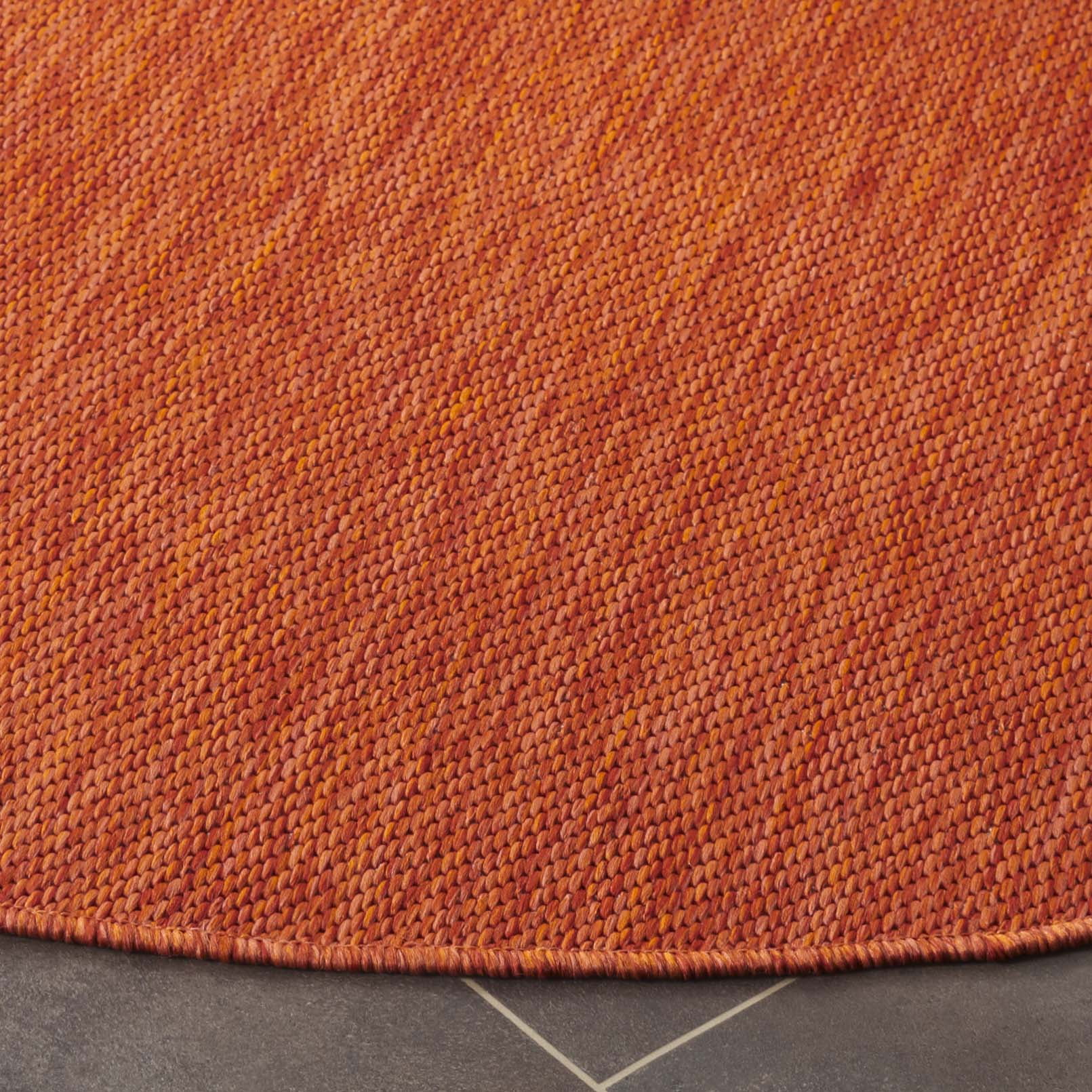 SAFAVIEH Beach House Lauressa Solid Indoor/Outdoor Area Rug, Orange, 6'7" x 6'7" Round
