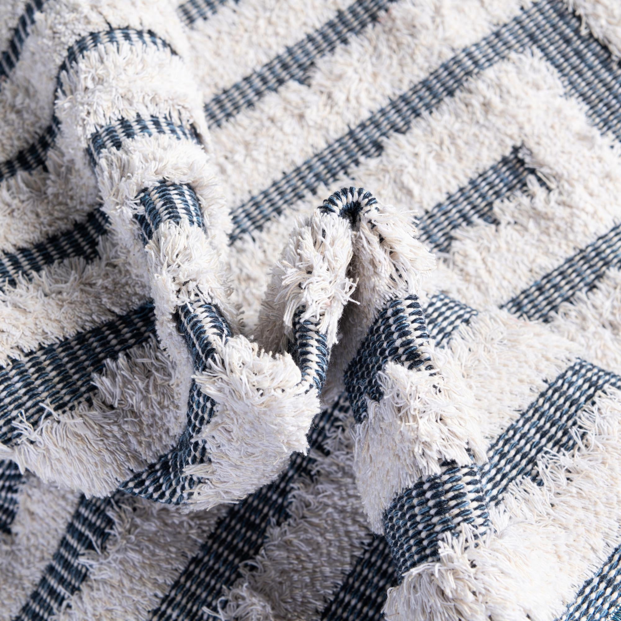 Sabrina Soto Casa Collection Area Rug - Toluca (2' 7" x 12' Runner Navy Blue/Ivory)