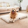 thumbnail image 1 of Cama ortopédica impermeable de felpa con espuma para perros grandes Cozila, 1 of 7