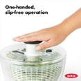 thumbnail image 3 of Espinillo para ensaladas OXO Good Grips, tamaño grande, 5,9 L, color blanco, 3 of 9
