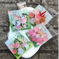 thumbnail image 2 of Bolsa de regalo con estampado de flores, perfecta for fiestas de té, cumpleaños y envoltorios de regalos pequeños., 2 of 2
