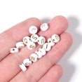 thumbnail image 3 of 100 Unids/paquete Cuentas Letras Colores Oblatas en Inglés Mezclados Btafrte para Pulsera Diy T10498 Fondo Blanco Mixto Dorado, 3 of 9