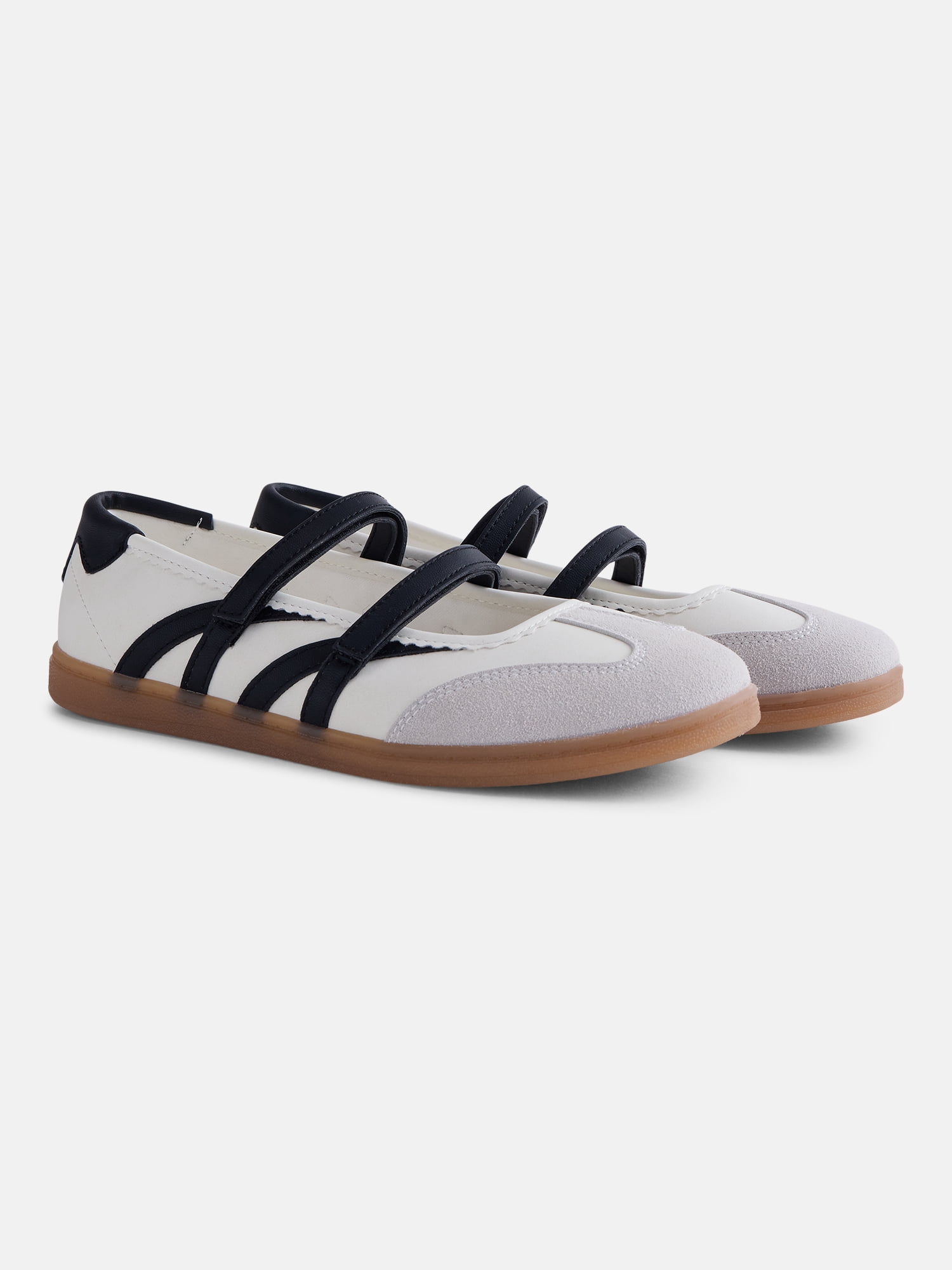 No Boundaries Women’s Strappy Ballet Sneakers