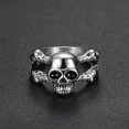 thumbnail image 2 of Anillo de calavera de acero inoxidable vintage para hombre y mujer, estilo rock punk, joyería para los dedos., 2 of 4