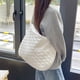 thumbnail image 5 of Bolso informal para mujer, Bolso de mano acolchado liso con hombro acolchado (blanco), 5 of 8