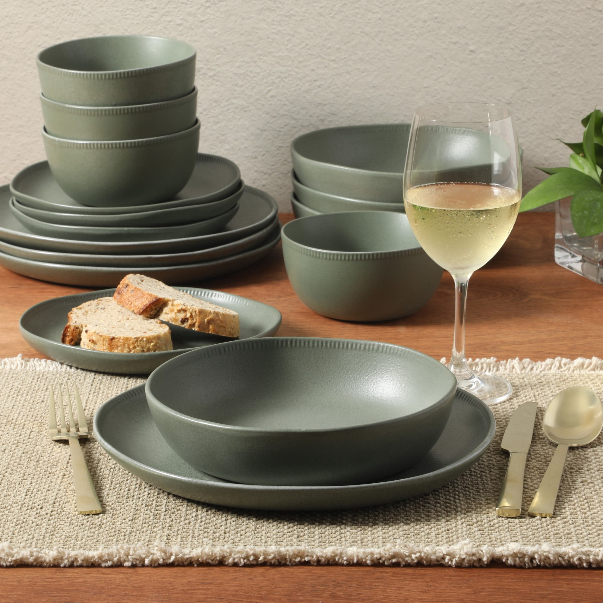 Gibson Elite Menlo Park 16-Piece Pottery Clay Stoneware Dinnerware Set – Green Reactive Glaze, Organic Shape Embossed Plates and Bowls W/ Pasta Bowl, Service for 4 – Microwave & Dishwasher Safe