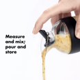thumbnail image 3 of Mezclador de aderezos para ensaladas OXO Good Grips Little Black, 250 ml, 3 of 8
