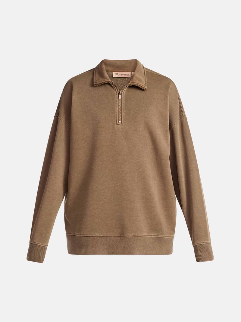 ぬ No Boundaries Oversized Quarter Zip Pullover with Long Sleeves
