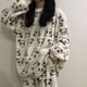 thumbnail image 2 of Pijamas de mujer de franela de invierno de estilo coreano de manga larga con forro polar grueso lindo traje de otoño e invierno para el hogar para mujer, 2 of 3