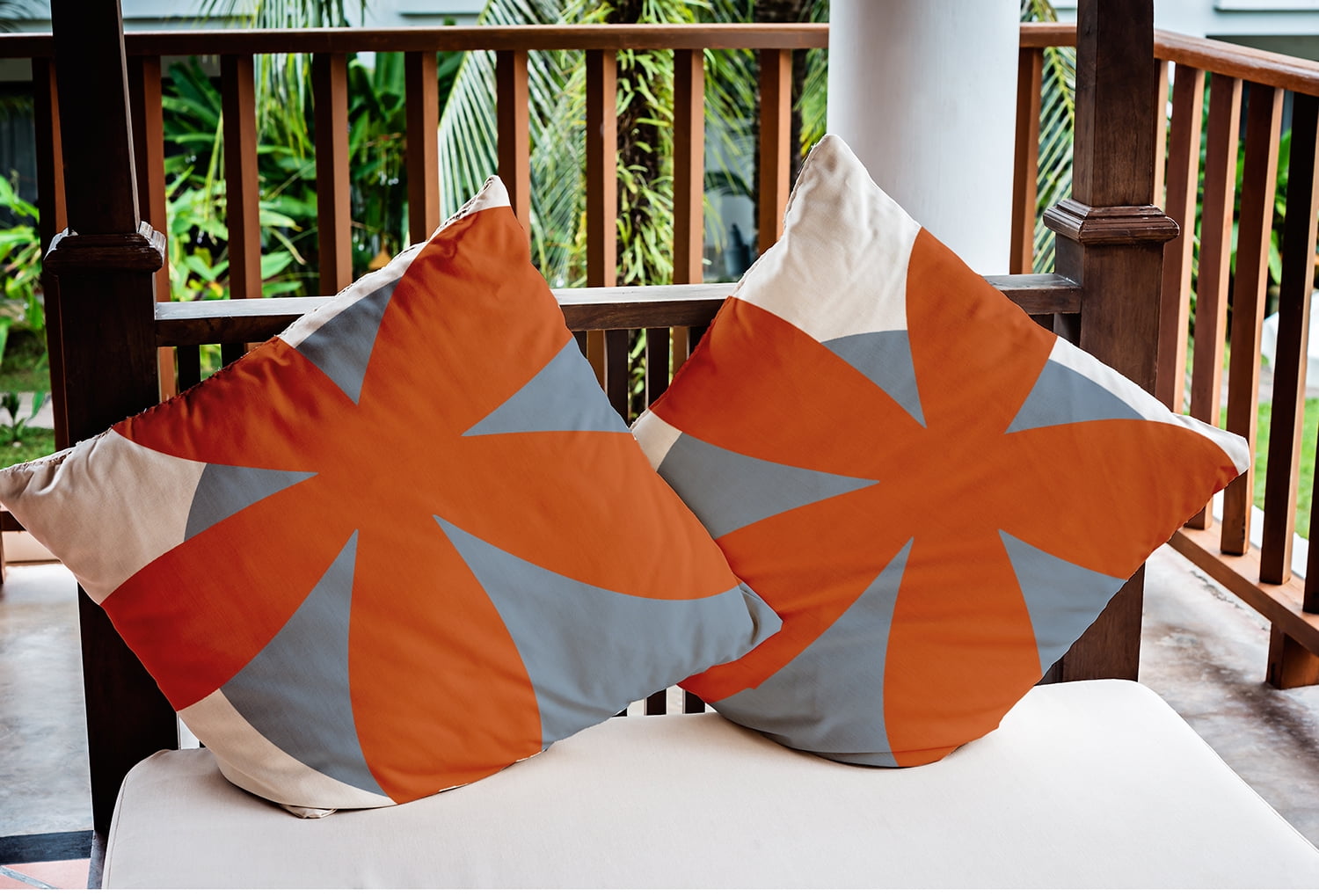 18" x 18" Simply Daisy Bold Flower Indoor/Outdoor Pillow, Perfect Orange Qty 1
