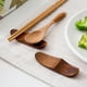 thumbnail image 5 of 6 piezas de soporte para palillos de madera con forma de almohada, cuchara de arroz, tenedor y palillos, 5 of 5