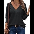 thumbnail image 2 of Blusas Elegantes e Informales para Mujer, con Cuello en V, Larga, Botones, Encaje Calado y Bordado. Negro XL, 2 of 7