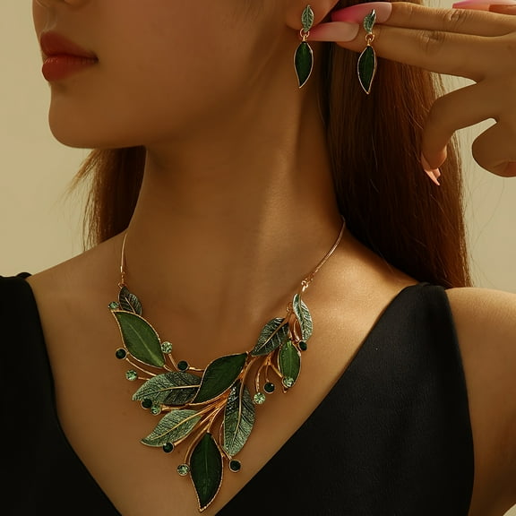 Retro Bohemian-style jewelry set, necklace and earrings with zinc alloy leaf design, decorated with resin, stainless steel earrings, comes with a gift box, suitable for Christmas and Thanksgiving