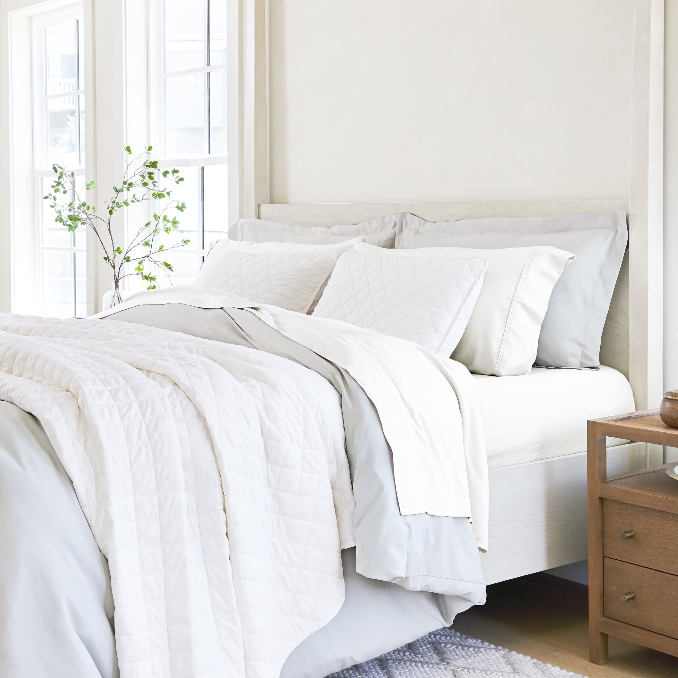Noble Linens 4 Piece Linen Bamboo-Blend Bed Sheet Set, White, Twin