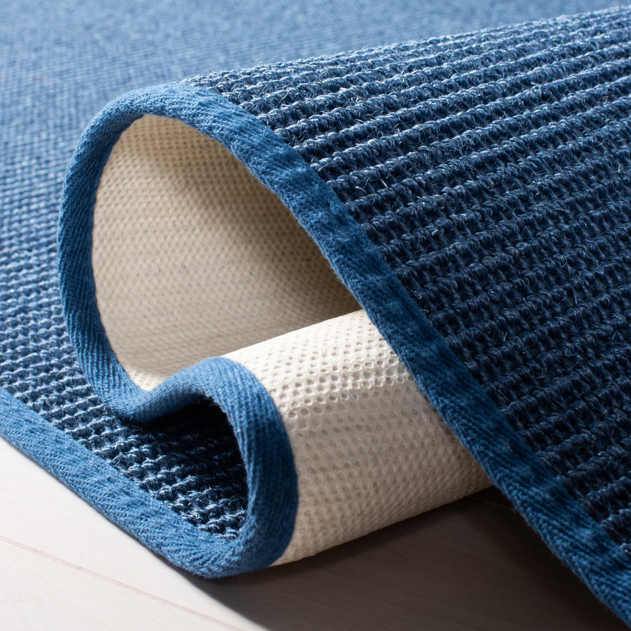 SAFAVIEH Martha Stewart Maximillian Solid Area Rug, Blue, 3' x 5'