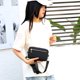 thumbnail image 4 of Bolsa cruzado sólido para mujer impermeable de nailon para exteriores para teléfono de hombro JShteea Para Estrenar, 4 of 6