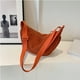 thumbnail image 1 of Bolso grande de pana | Bolso cruzado Slouchy Halfmoon | Organizador ligero y duradero con 3 bolsillos con cremallera y correa ajustable | Bolsa de uso diario de 30x10x17 cm, 1 of 7