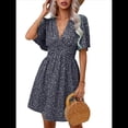 thumbnail image 2 of Vestido Corto Informal de Verano con Estampado Floral y Mangas con Vuelo para Mujer, Vestido Veraniego con Cuello en V. Negro S, 2 of 9