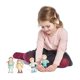 thumbnail image 3 of Tender Leaf Toys - The Goodwood Family - Muñeca flexible en miniatura de madera, figura de acción multicultural para casa de muñecas - Fomenta el juego divertido creativo e imaginativo para niños - Ed, 3 of 5