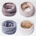 thumbnail image 4 of Parejas Bufandas de invierno Forro de vell贸n suave Bufanda calentador de cuello de punto Silenciadores a prueba de viento GeweYeeli PS12701-01B, 4 of 7