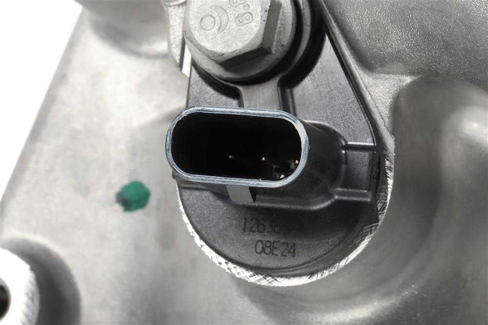 GM Genuine Parts 25204728 Engine Valve Cover