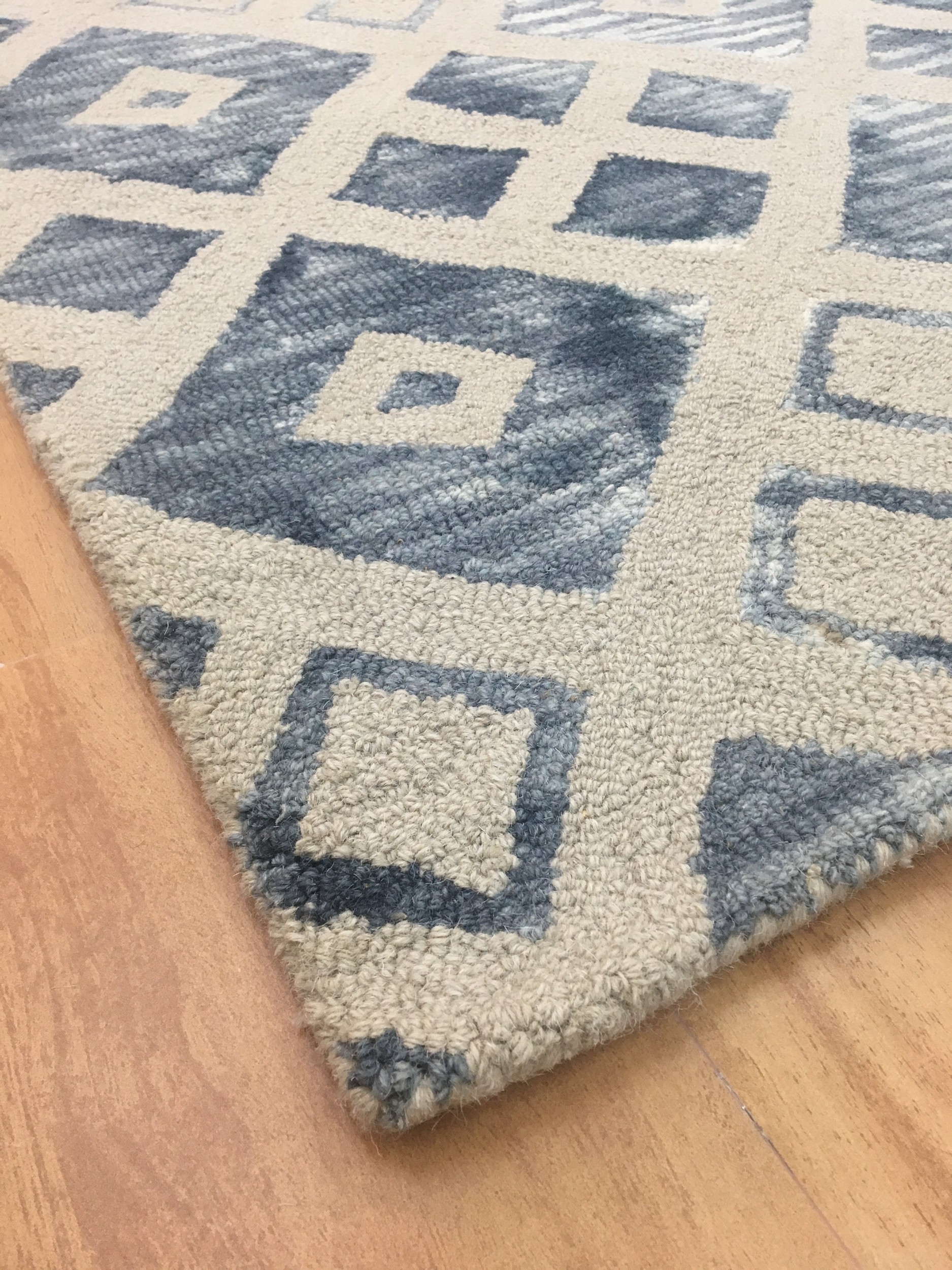 Handmade Modern Style 5' x 8' Feet Rectangular Wool Area Rug Cotton