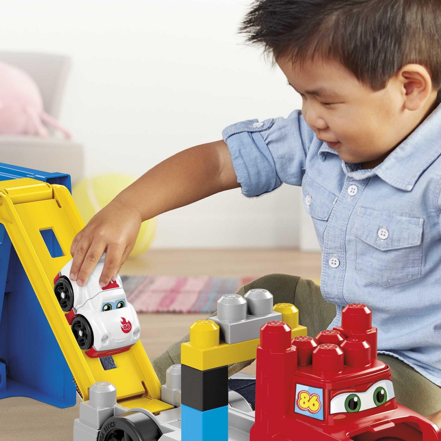 Mega Bloks First Builders Build & Race Rig - 16 Pieces