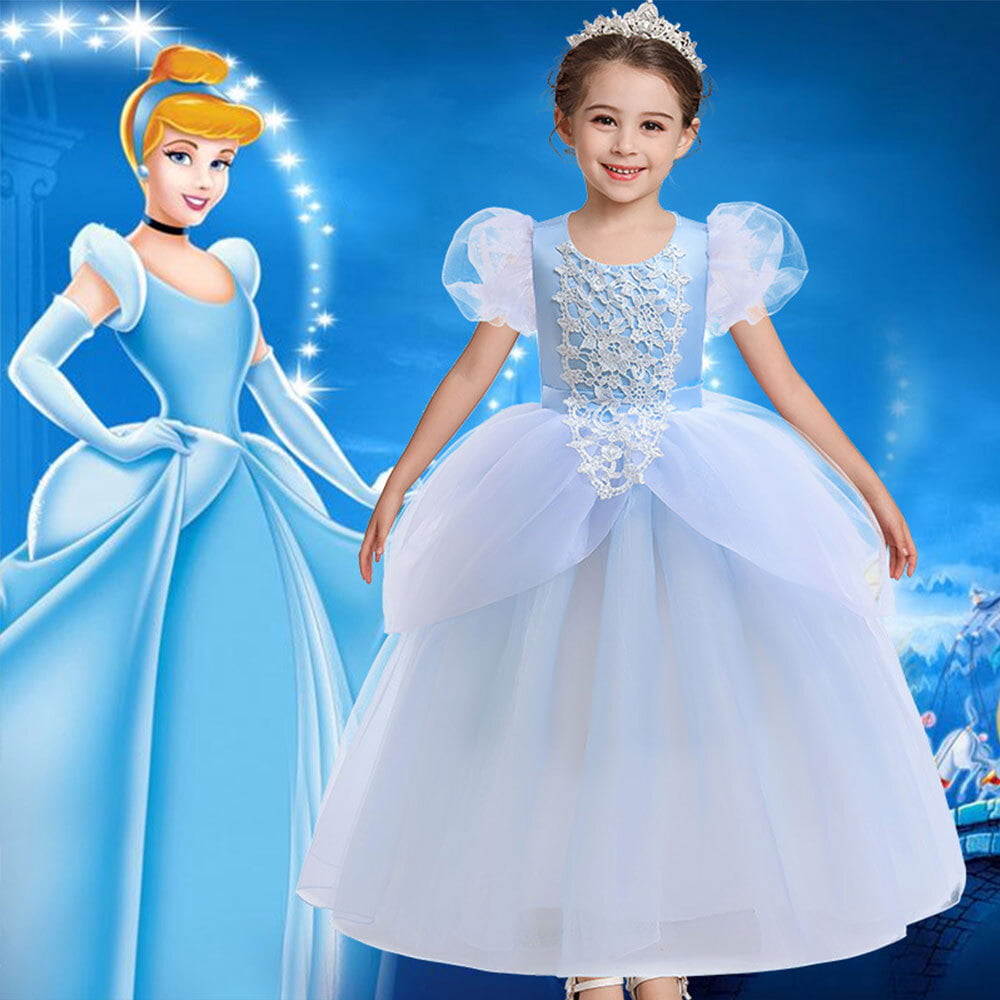 Costume Feature: A pretend-play princess dress fit for Cinderella!