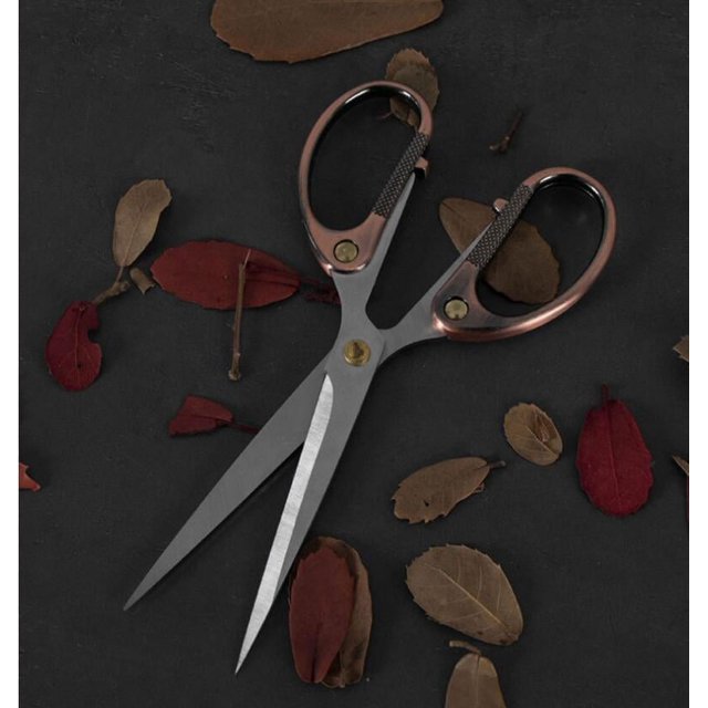 Fabric Scissors, Sewing Scissors,6 inch Premium Tailor Scissors, Heavy Duty Scissors, Sharp Scissors, Fabric Shears Zinc Alloy Scissors